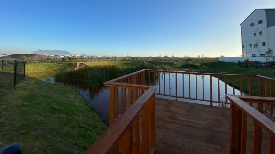 To Let 1 Bedroom Property for Rent in Sandown Western Cape